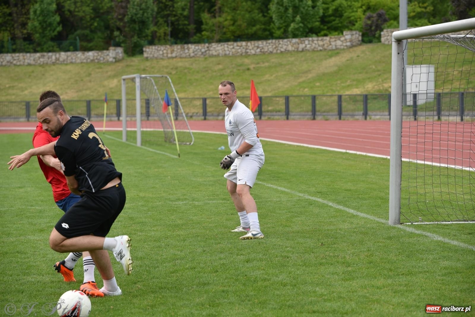 Zdjęcie w galerii na portalu naszraciborz.pl: XVI Bieg bez Granic i piłkarski turniej drużyn mundurowych [FOTO] wiadomości z regionu