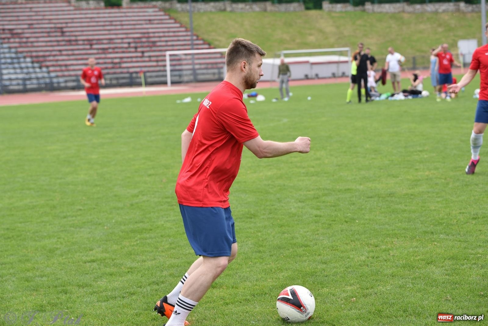 Zdjęcie w galerii na portalu naszraciborz.pl: XVI Bieg bez Granic i piłkarski turniej drużyn mundurowych [FOTO] wiadomości z regionu
