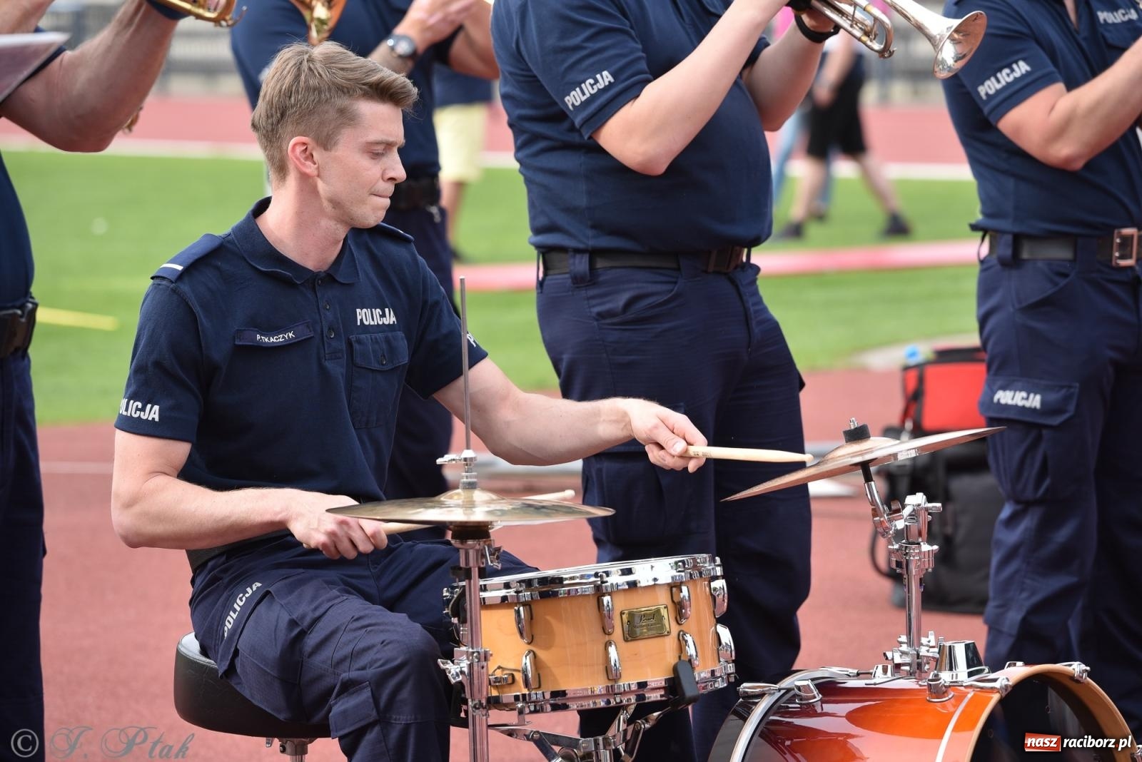 Zdjęcie w galerii na portalu naszraciborz.pl: XVI Bieg bez Granic i piłkarski turniej drużyn mundurowych [FOTO] wiadomości z regionu