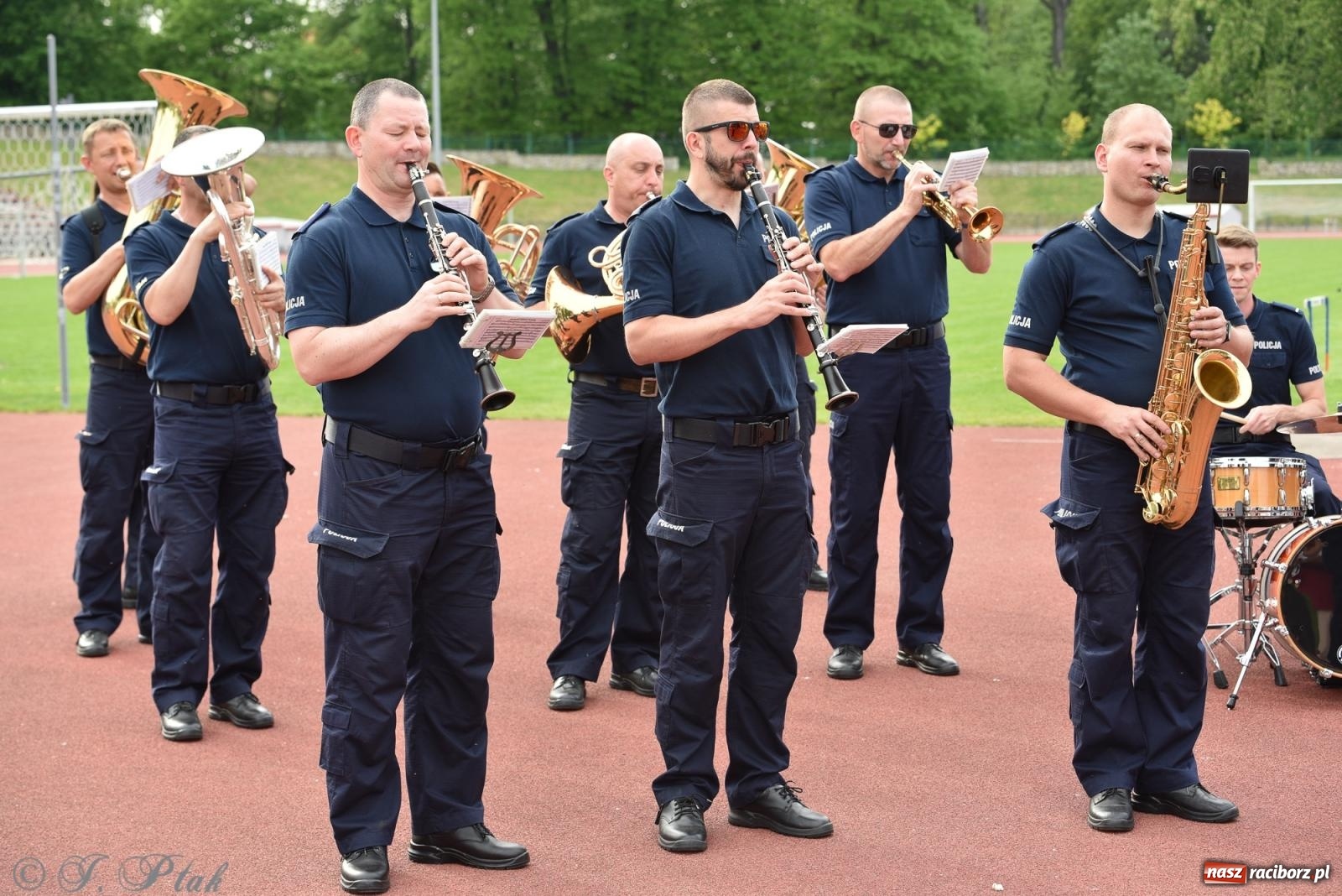 Zdjęcie w galerii na portalu naszraciborz.pl: XVI Bieg bez Granic i piłkarski turniej drużyn mundurowych [FOTO] wiadomości z regionu