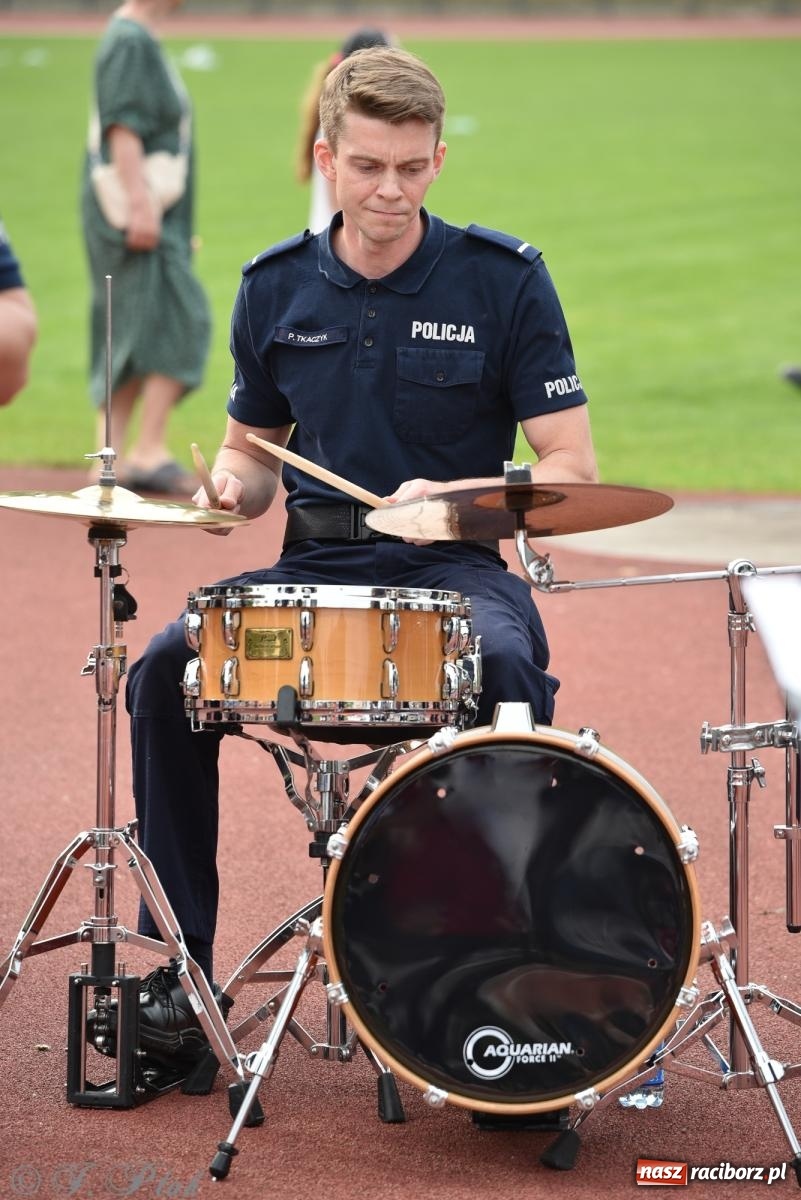 Zdjęcie w galerii na portalu naszraciborz.pl: XVI Bieg bez Granic i piłkarski turniej drużyn mundurowych [FOTO] wiadomości z regionu