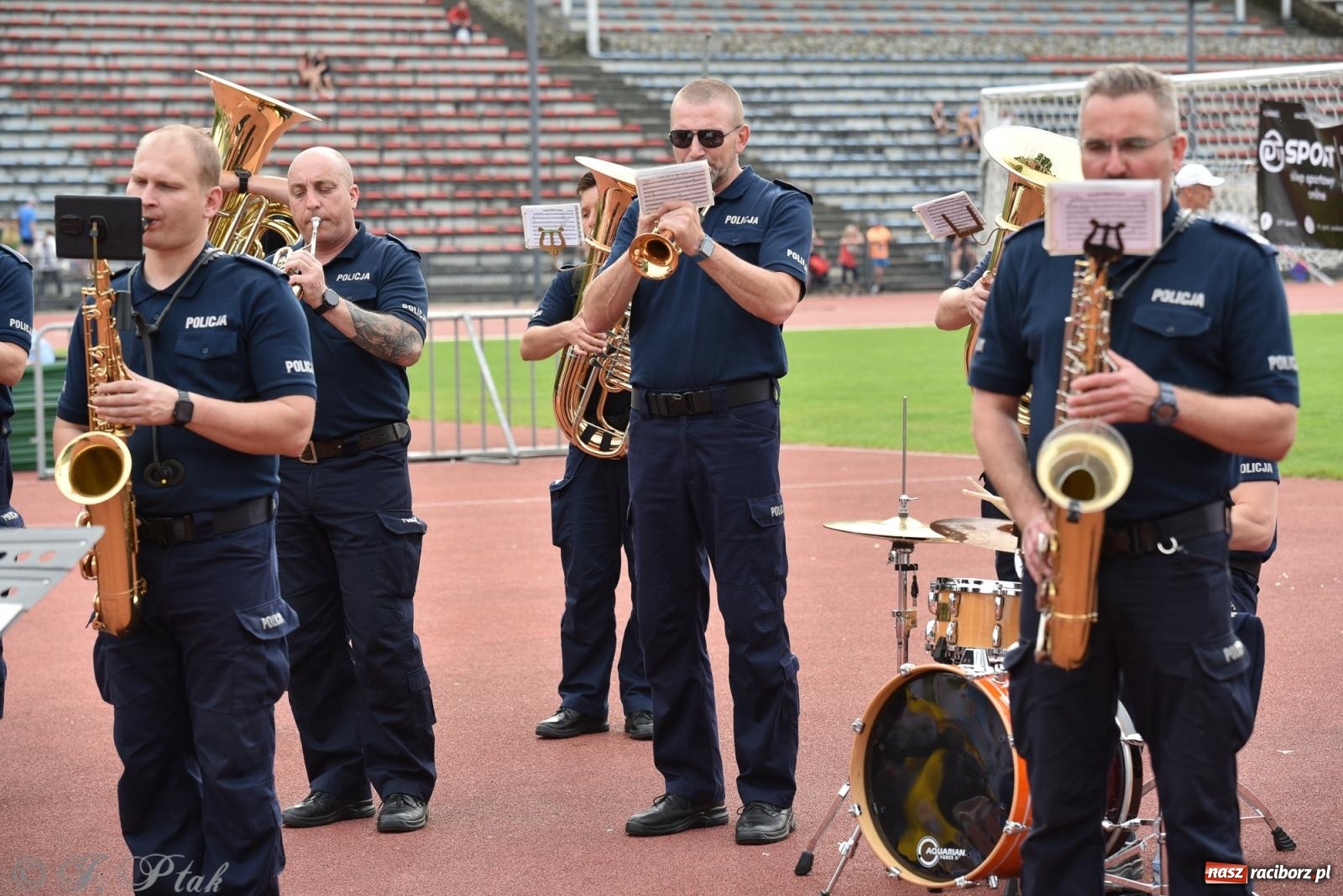 Zdjęcie w galerii na portalu naszraciborz.pl: XVI Bieg bez Granic i piłkarski turniej drużyn mundurowych [FOTO] wiadomości z regionu