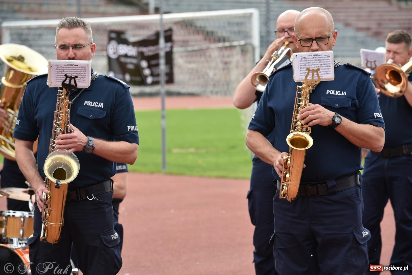 Zdjęcie w galerii na portalu naszraciborz.pl: XVI Bieg bez Granic i piłkarski turniej drużyn mundurowych [FOTO] wiadomości z regionu