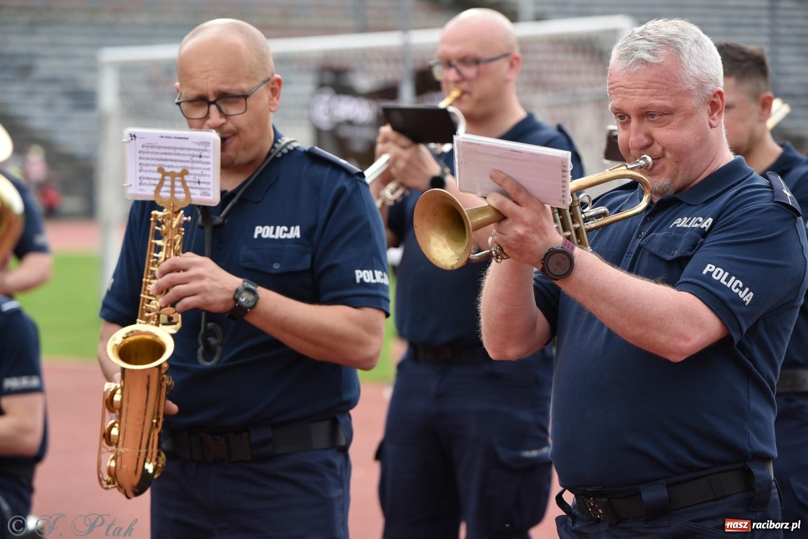Zdjęcie w galerii na portalu naszraciborz.pl: XVI Bieg bez Granic i piłkarski turniej drużyn mundurowych [FOTO] wiadomości z regionu