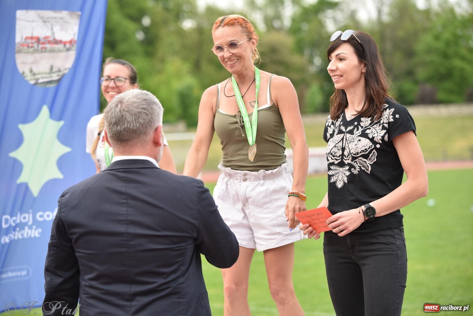 Zdjęcie w galerii na portalu naszraciborz.pl: XVI Bieg bez Granic i piłkarski turniej drużyn mundurowych [FOTO] wiadomości z regionu