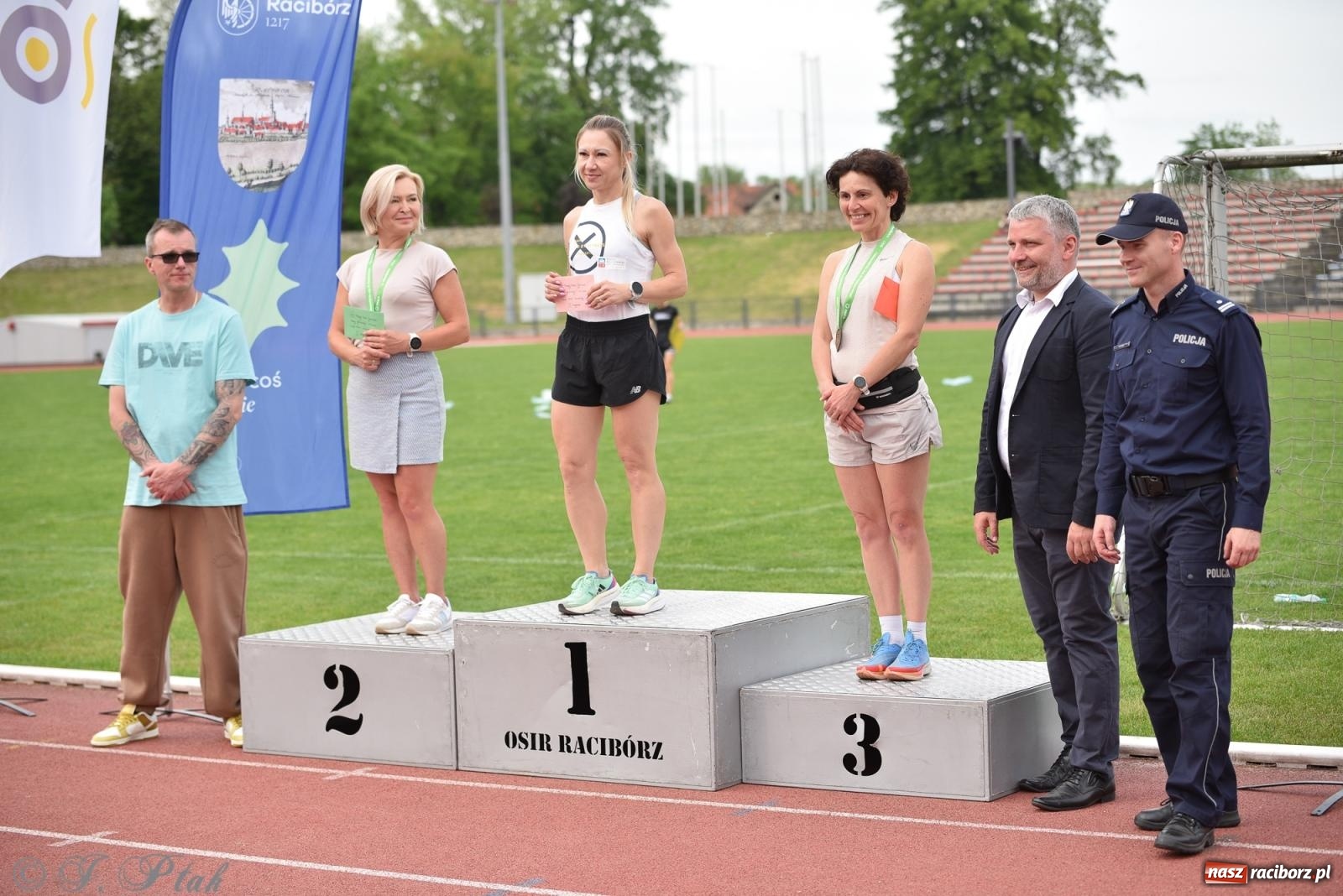 Zdjęcie w galerii na portalu naszraciborz.pl: XVI Bieg bez Granic i piłkarski turniej drużyn mundurowych [FOTO] wiadomości z regionu