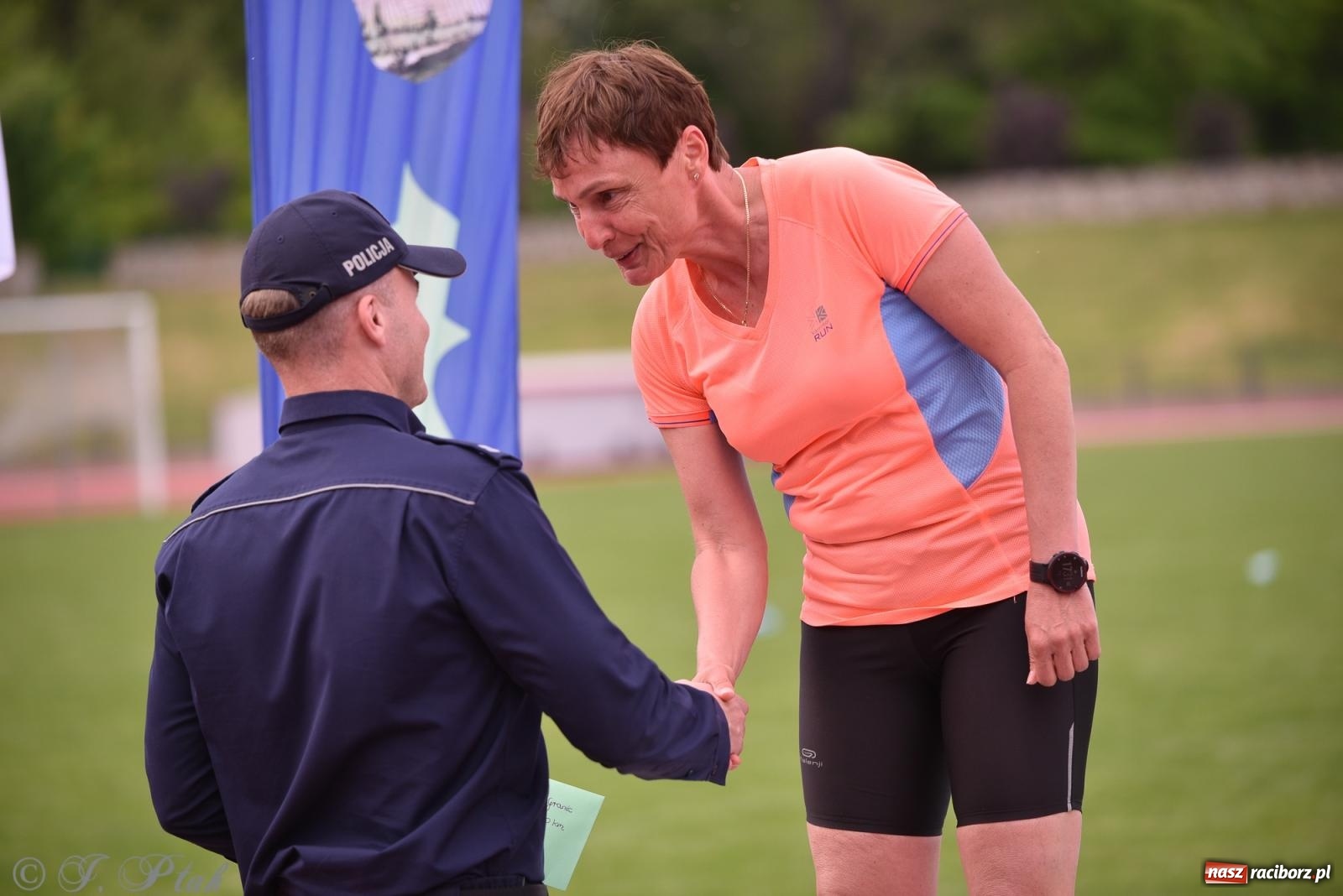 Zdjęcie w galerii na portalu naszraciborz.pl: XVI Bieg bez Granic i piłkarski turniej drużyn mundurowych [FOTO] wiadomości z regionu