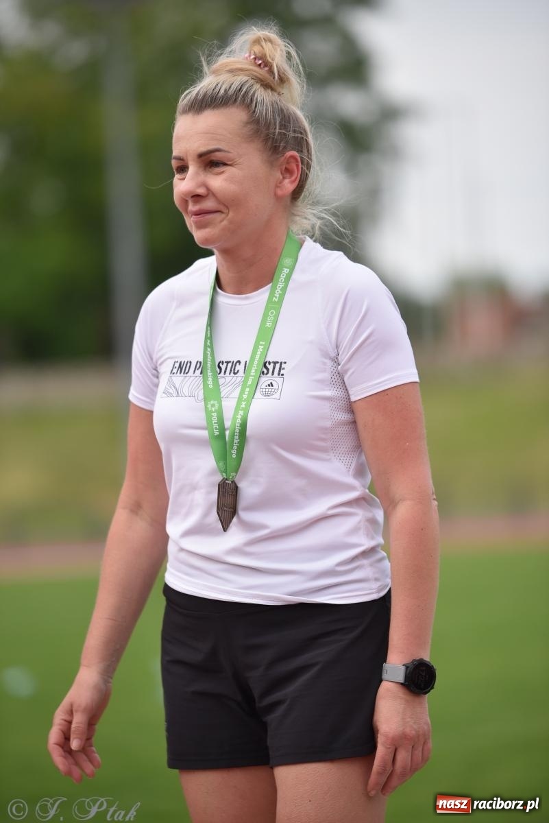 Zdjęcie w galerii na portalu naszraciborz.pl: XVI Bieg bez Granic i piłkarski turniej drużyn mundurowych [FOTO] wiadomości z regionu