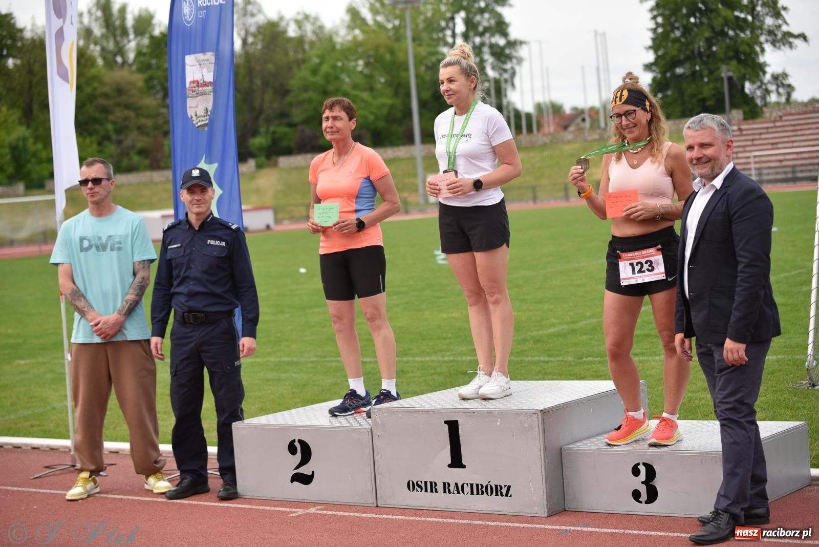 Zdjęcie w galerii na portalu naszraciborz.pl: XVI Bieg bez Granic i piłkarski turniej drużyn mundurowych [FOTO] wiadomości z regionu