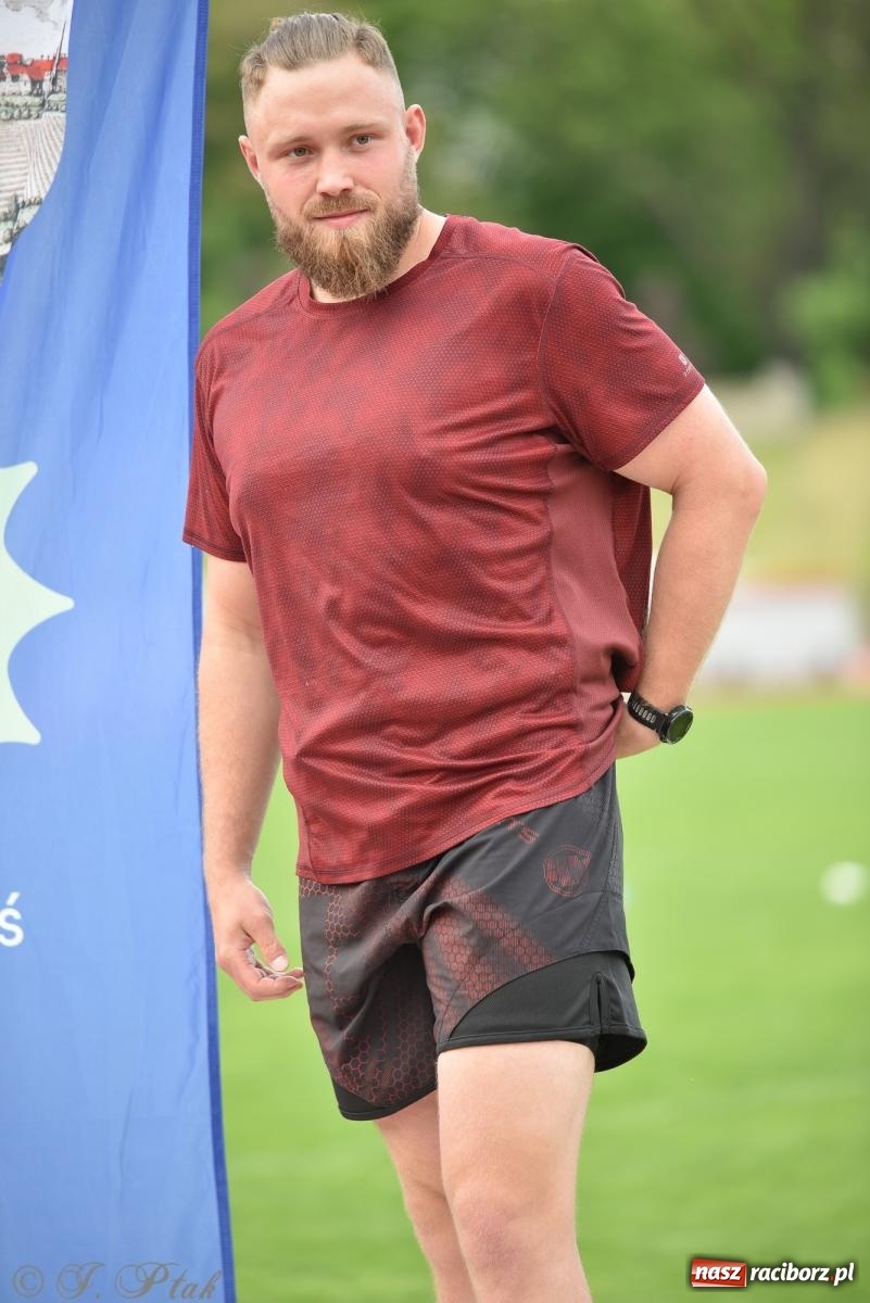 Zdjęcie w galerii na portalu naszraciborz.pl: XVI Bieg bez Granic i piłkarski turniej drużyn mundurowych [FOTO] wiadomości z regionu