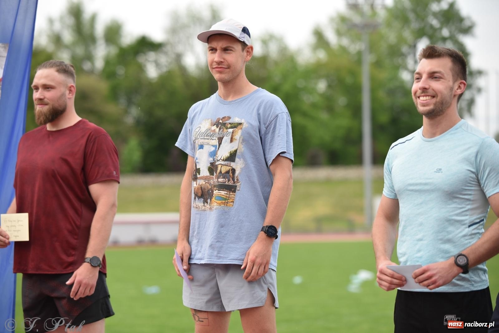 Zdjęcie w galerii na portalu naszraciborz.pl: XVI Bieg bez Granic i piłkarski turniej drużyn mundurowych [FOTO] wiadomości z regionu