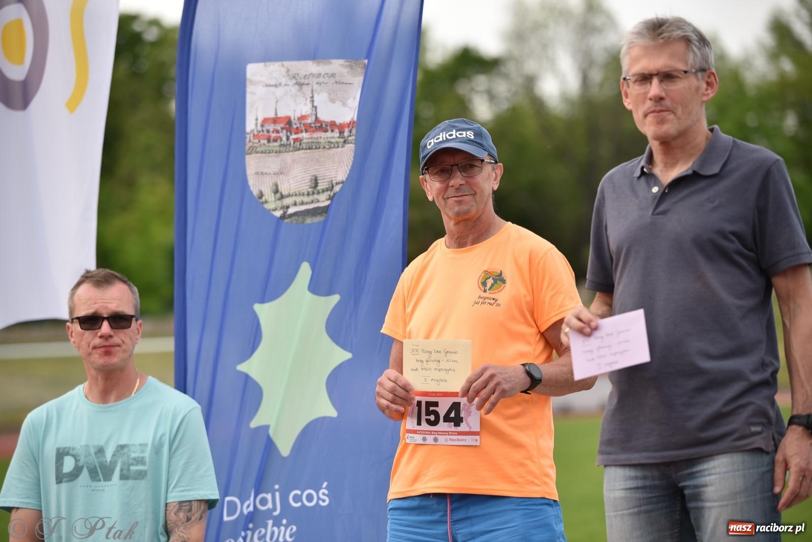 Zdjęcie w galerii na portalu naszraciborz.pl: XVI Bieg bez Granic i piłkarski turniej drużyn mundurowych [FOTO] wiadomości z regionu