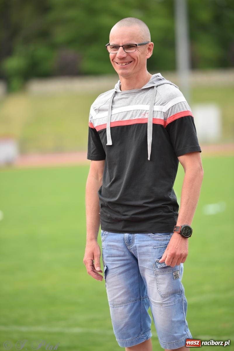 Zdjęcie w galerii na portalu naszraciborz.pl: XVI Bieg bez Granic i piłkarski turniej drużyn mundurowych [FOTO] wiadomości z regionu