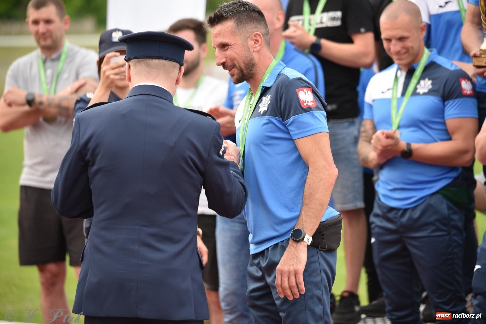 Zdjęcie w galerii na portalu naszraciborz.pl: XVI Bieg bez Granic i piłkarski turniej drużyn mundurowych [FOTO] wiadomości z regionu