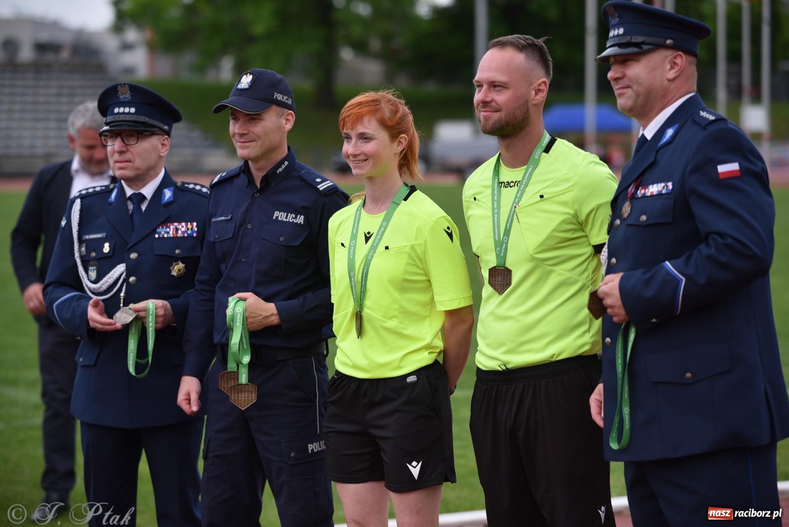 Zdjęcie w galerii na portalu naszraciborz.pl: XVI Bieg bez Granic i piłkarski turniej drużyn mundurowych [FOTO] wiadomości z regionu