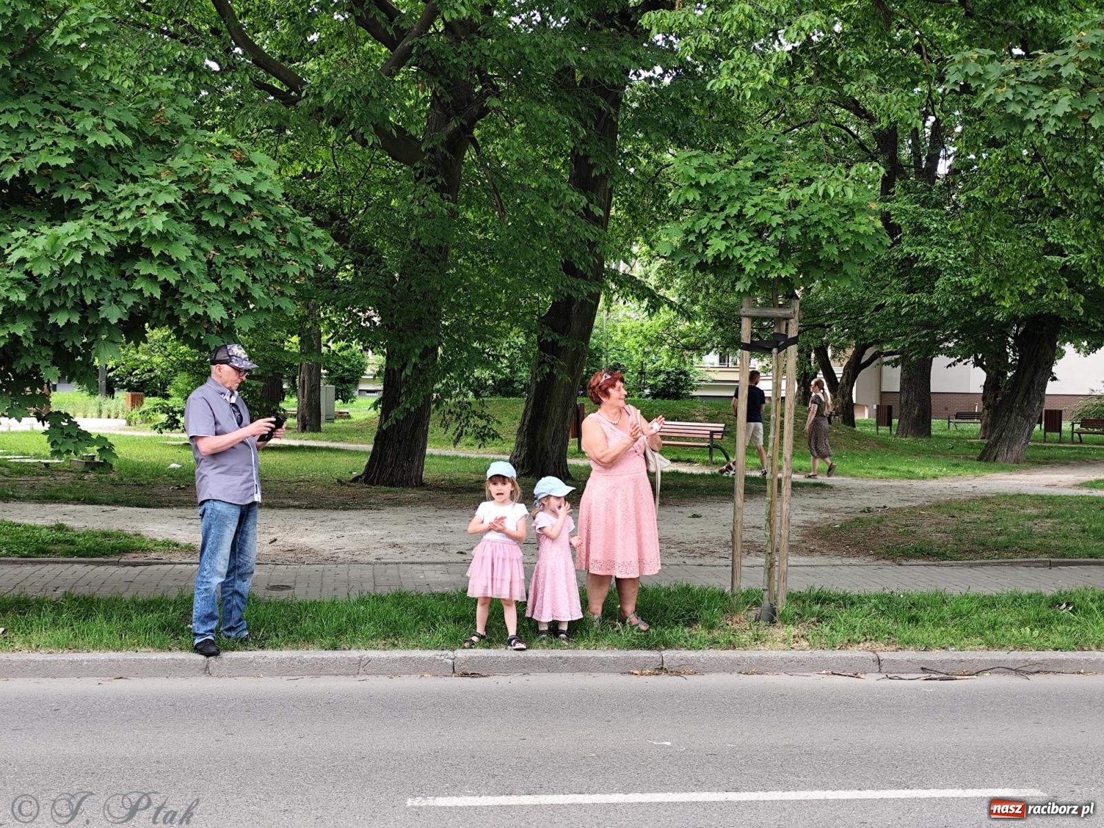 Zdjęcie w galerii na portalu naszraciborz.pl: XVI Bieg bez Granic i piłkarski turniej drużyn mundurowych [FOTO] wiadomości z regionu