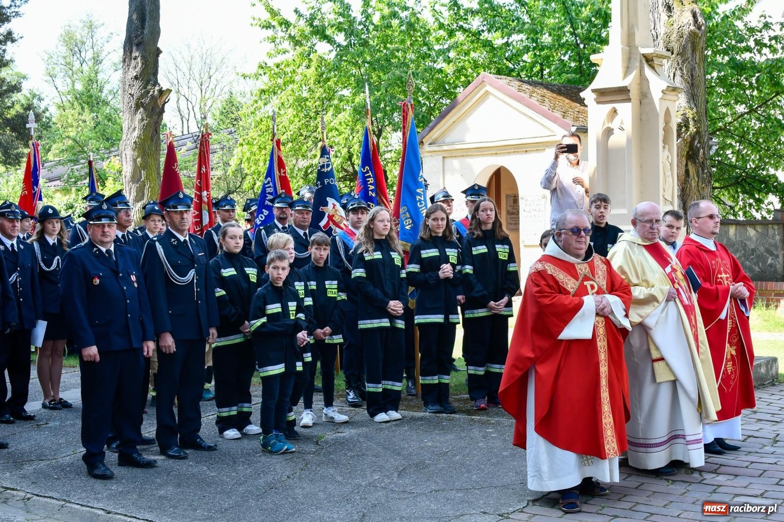 Zdjęcie w galerii na portalu naszraciborz.pl: Cyprzanowska OSP świętuje 140-lecie. Na urodziny dostała nowy wóz bojowy wiadomości z regionu