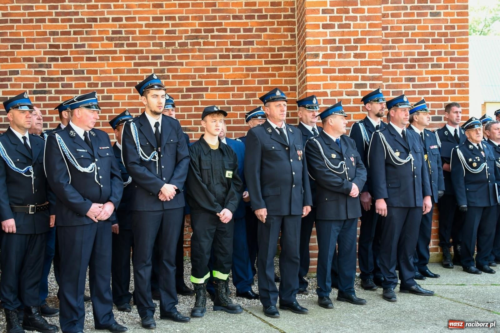 Zdjęcie w galerii na portalu naszraciborz.pl: Cyprzanowska OSP świętuje 140-lecie. Na urodziny dostała nowy wóz bojowy wiadomości z regionu