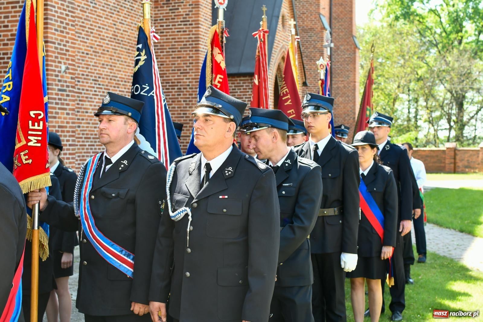 Zdjęcie w galerii na portalu naszraciborz.pl: Cyprzanowska OSP świętuje 140-lecie. Na urodziny dostała nowy wóz bojowy wiadomości z regionu