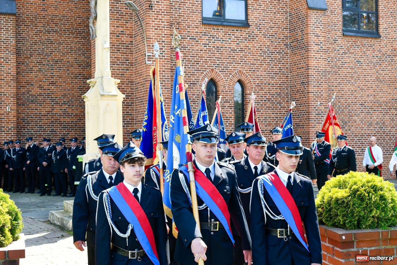 Zdjęcie w galerii na portalu naszraciborz.pl: Cyprzanowska OSP świętuje 140-lecie. Na urodziny dostała nowy wóz bojowy wiadomości z regionu