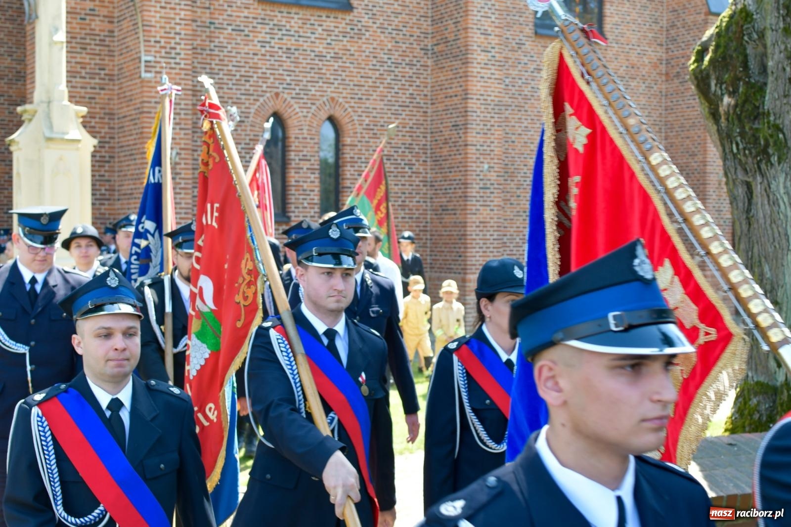 Zdjęcie w galerii na portalu naszraciborz.pl: Cyprzanowska OSP świętuje 140-lecie. Na urodziny dostała nowy wóz bojowy wiadomości z regionu