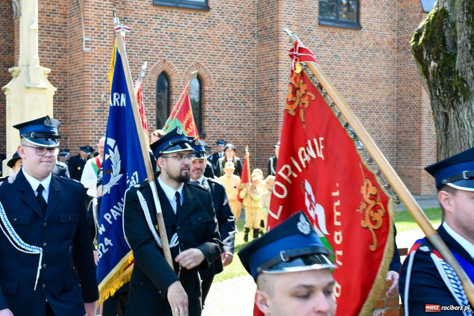 Zdjęcie w galerii na portalu naszraciborz.pl: Cyprzanowska OSP świętuje 140-lecie. Na urodziny dostała nowy wóz bojowy wiadomości z regionu