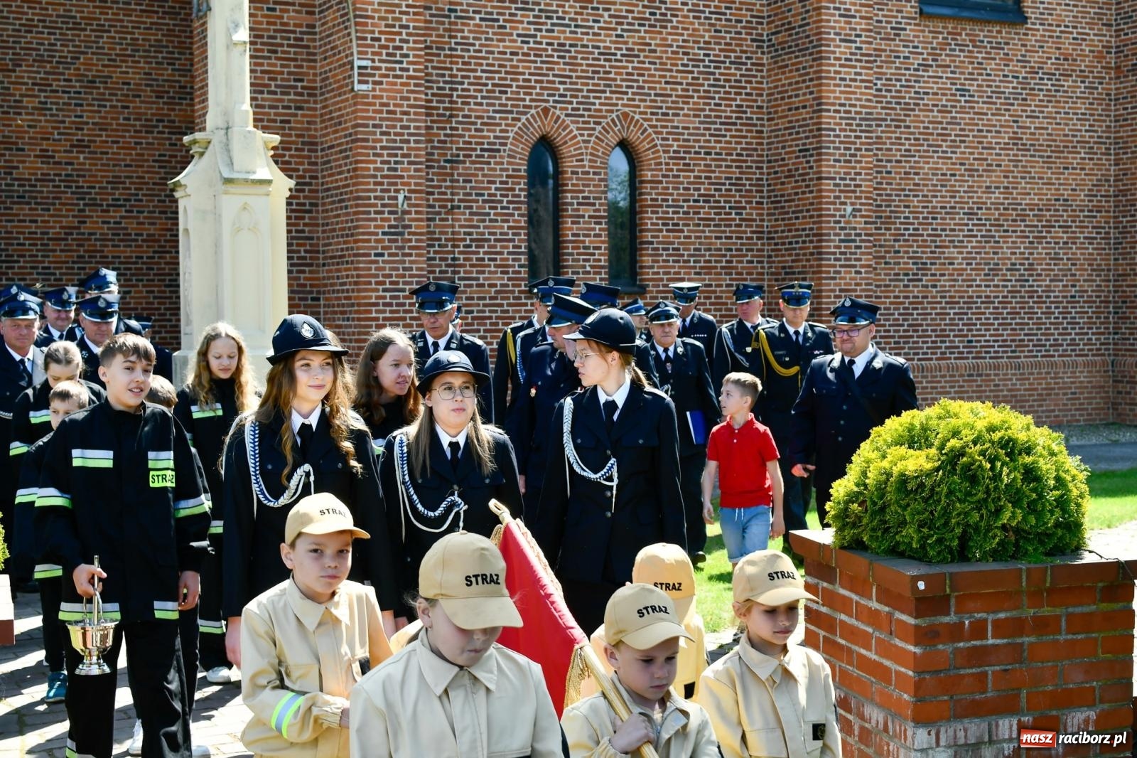 Zdjęcie w galerii na portalu naszraciborz.pl: Cyprzanowska OSP świętuje 140-lecie. Na urodziny dostała nowy wóz bojowy wiadomości z regionu