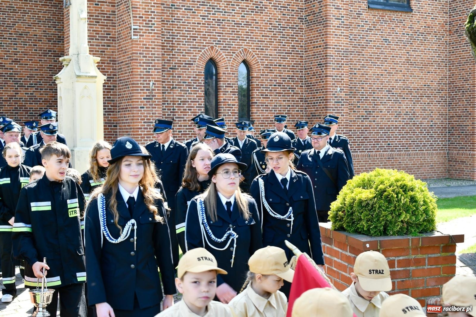 Zdjęcie w galerii na portalu naszraciborz.pl: Cyprzanowska OSP świętuje 140-lecie. Na urodziny dostała nowy wóz bojowy wiadomości z regionu