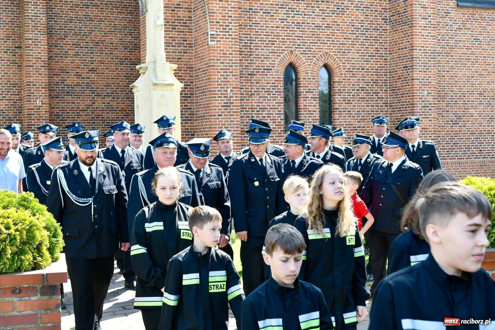 Zdjęcie w galerii na portalu naszraciborz.pl: Cyprzanowska OSP świętuje 140-lecie. Na urodziny dostała nowy wóz bojowy wiadomości z regionu