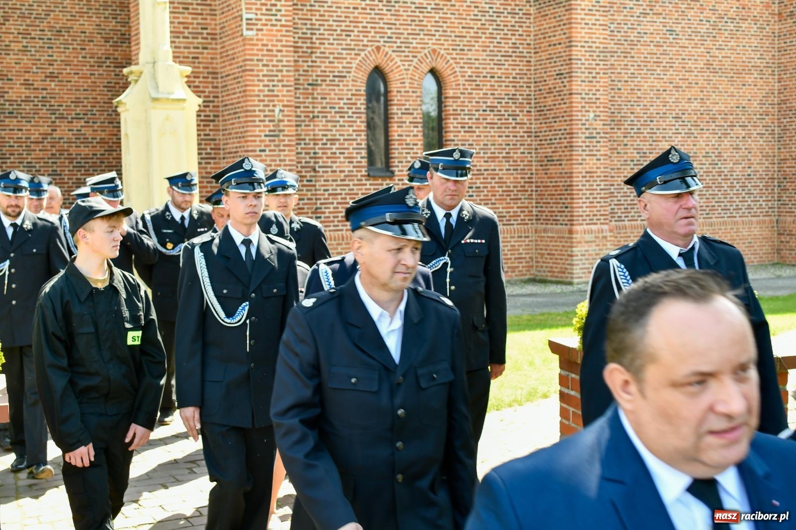 Zdjęcie w galerii na portalu naszraciborz.pl: Cyprzanowska OSP świętuje 140-lecie. Na urodziny dostała nowy wóz bojowy wiadomości z regionu