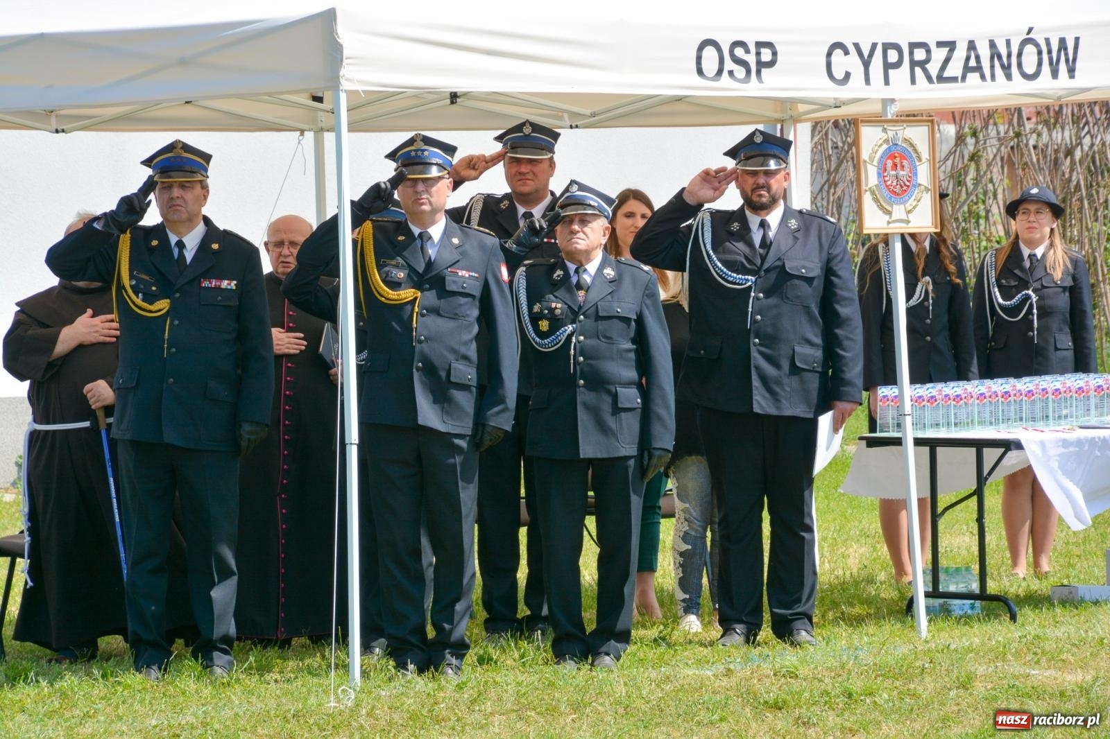 Zdjęcie w galerii na portalu naszraciborz.pl: Cyprzanowska OSP świętuje 140-lecie. Na urodziny dostała nowy wóz bojowy wiadomości z regionu