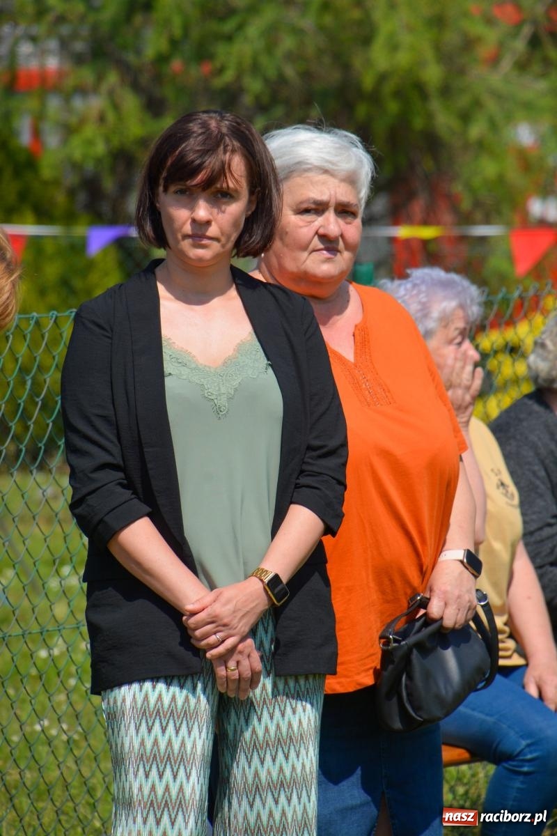 Zdjęcie w galerii na portalu naszraciborz.pl: Cyprzanowska OSP świętuje 140-lecie. Na urodziny dostała nowy wóz bojowy wiadomości z regionu