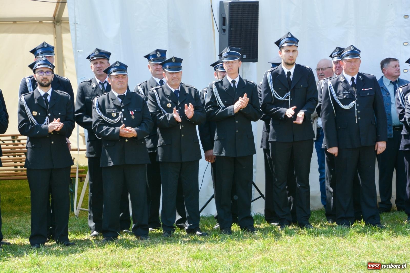 Zdjęcie w galerii na portalu naszraciborz.pl: Cyprzanowska OSP świętuje 140-lecie. Na urodziny dostała nowy wóz bojowy wiadomości z regionu