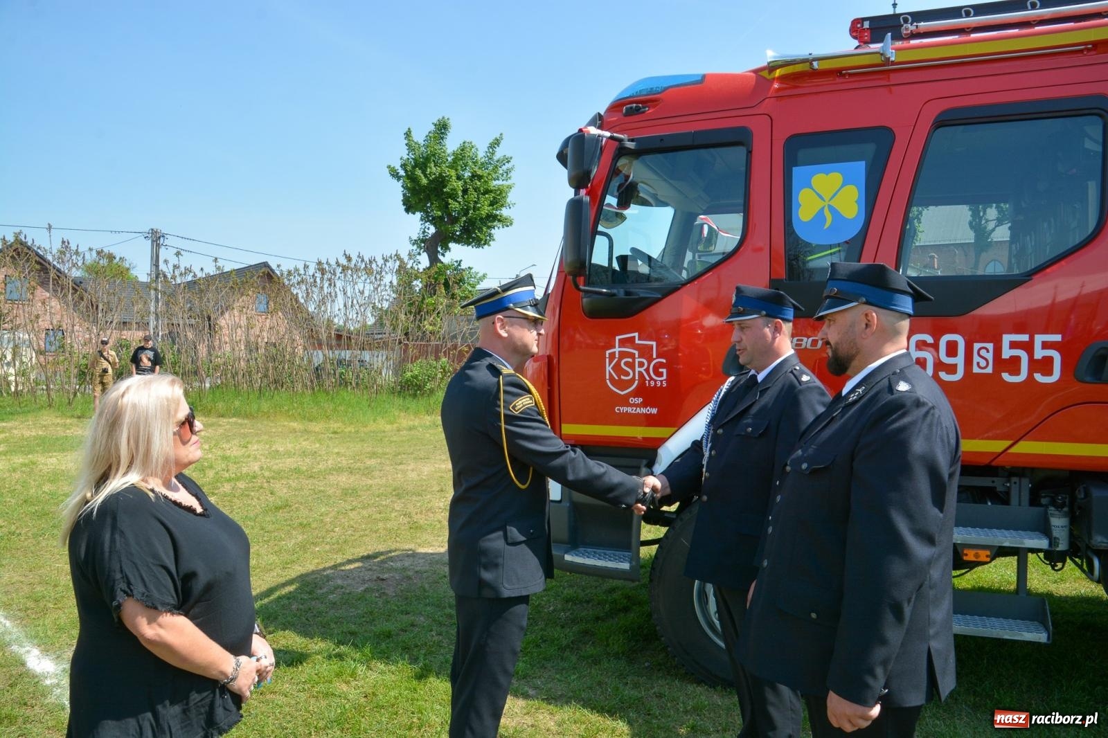 Zdjęcie w galerii na portalu naszraciborz.pl: Cyprzanowska OSP świętuje 140-lecie. Na urodziny dostała nowy wóz bojowy wiadomości z regionu