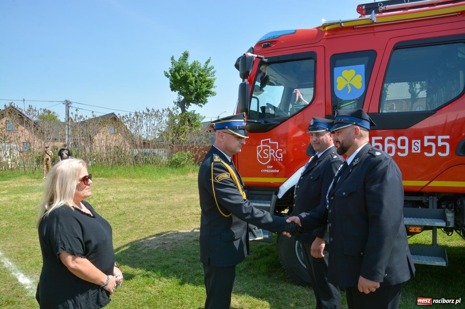 Zdjęcie w galerii na portalu naszraciborz.pl: Cyprzanowska OSP świętuje 140-lecie. Na urodziny dostała nowy wóz bojowy wiadomości z regionu