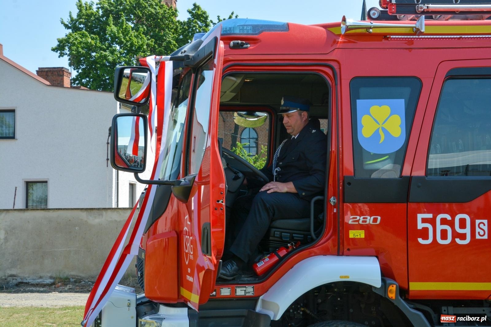 Zdjęcie w galerii na portalu naszraciborz.pl: Cyprzanowska OSP świętuje 140-lecie. Na urodziny dostała nowy wóz bojowy wiadomości z regionu