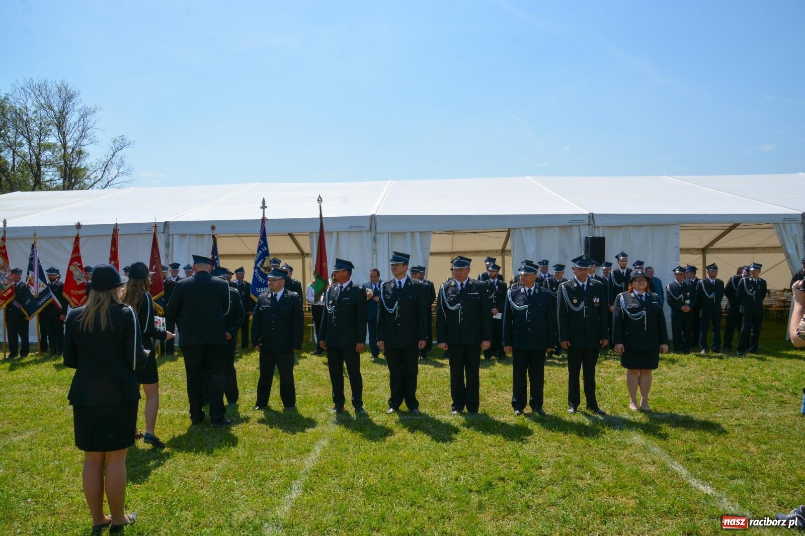 Zdjęcie w galerii na portalu naszraciborz.pl: Cyprzanowska OSP świętuje 140-lecie. Na urodziny dostała nowy wóz bojowy wiadomości z regionu