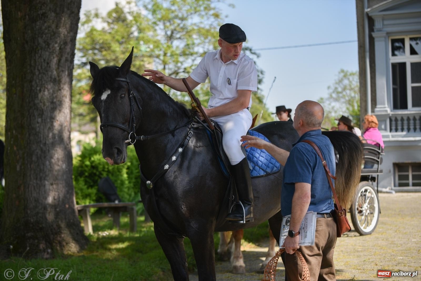 Zdjęcie w galerii na portalu naszraciborz.pl: Na pamiątkę wielkiego gradobicia. 147. procesja w Pogrzebieniu [FOTO i WIDEO] wiadomości z regionu