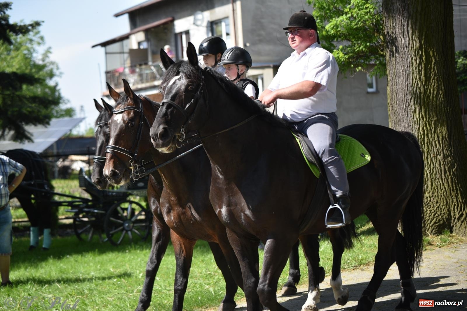 Zdjęcie w galerii na portalu naszraciborz.pl: Na pamiątkę wielkiego gradobicia. 147. procesja w Pogrzebieniu [FOTO i WIDEO] wiadomości z regionu