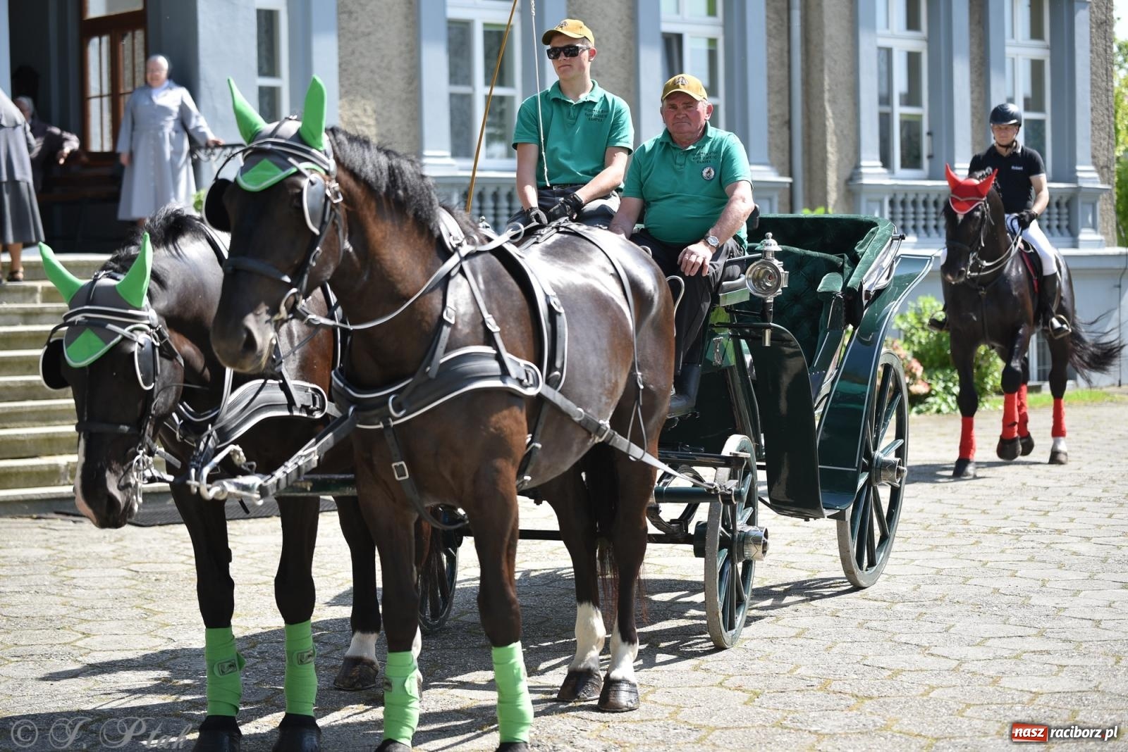 Zdjęcie w galerii na portalu naszraciborz.pl: Na pamiątkę wielkiego gradobicia. 147. procesja w Pogrzebieniu [FOTO i WIDEO] wiadomości z regionu