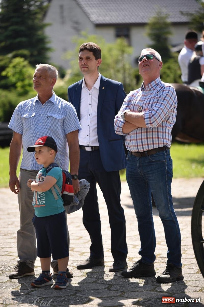 Zdjęcie w galerii na portalu naszraciborz.pl: Na pamiątkę wielkiego gradobicia. 147. procesja w Pogrzebieniu [FOTO i WIDEO] wiadomości z regionu