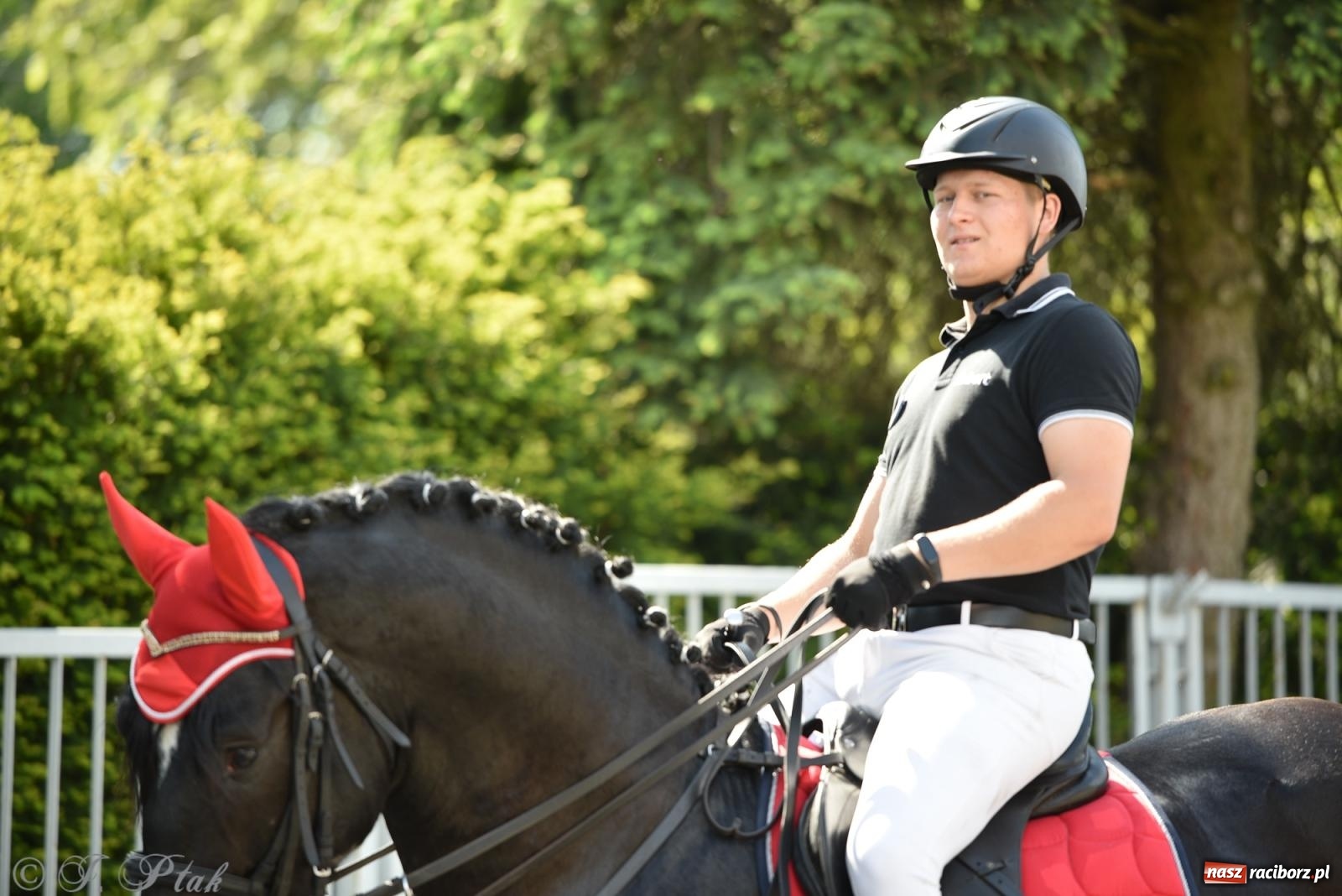 Zdjęcie w galerii na portalu naszraciborz.pl: Na pamiątkę wielkiego gradobicia. 147. procesja w Pogrzebieniu [FOTO i WIDEO] wiadomości z regionu