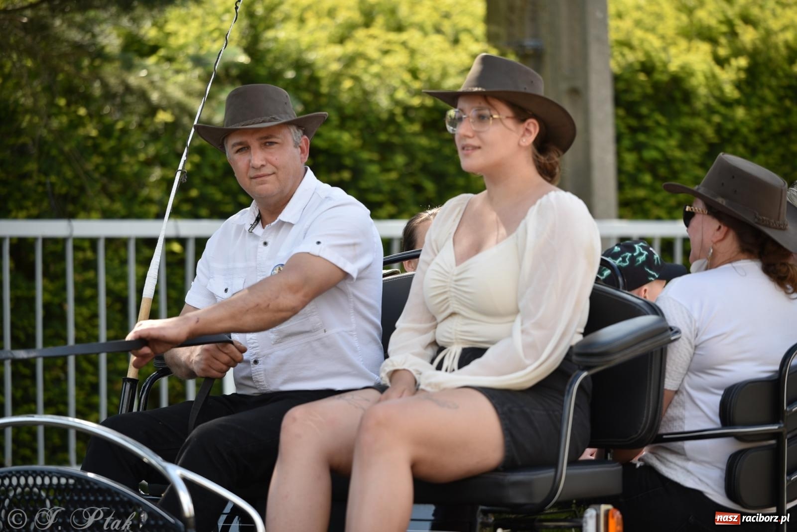 Zdjęcie w galerii na portalu naszraciborz.pl: Na pamiątkę wielkiego gradobicia. 147. procesja w Pogrzebieniu [FOTO i WIDEO] wiadomości z regionu