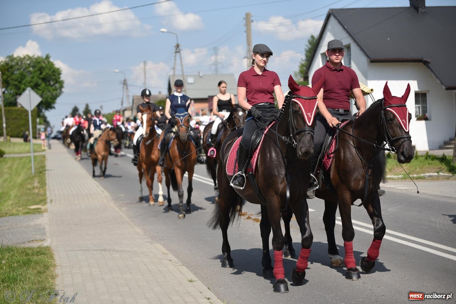 Zdjęcie w galerii na portalu naszraciborz.pl: Na pamiątkę wielkiego gradobicia. 147. procesja w Pogrzebieniu [FOTO i WIDEO] wiadomości z regionu