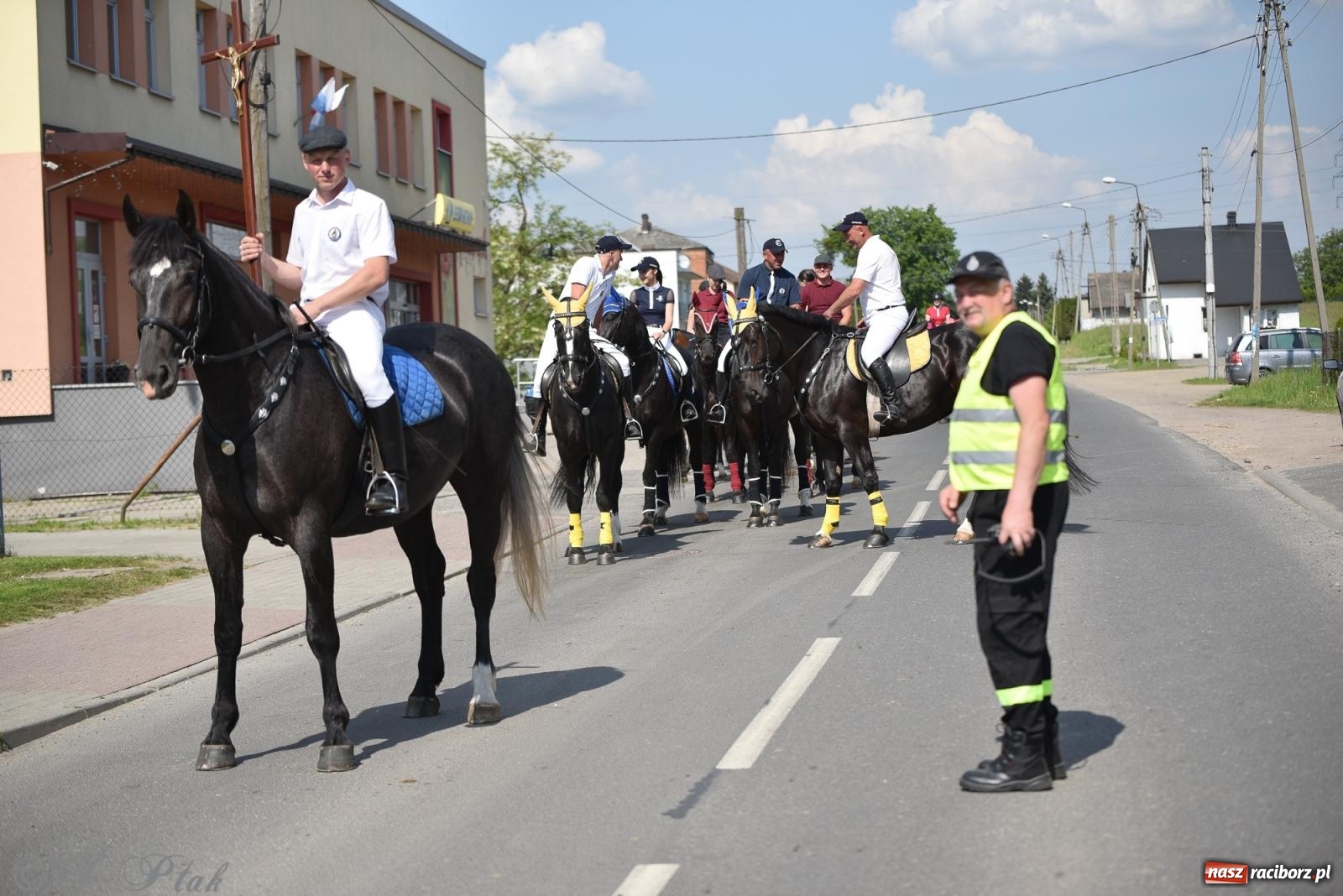 Zdjęcie w galerii na portalu naszraciborz.pl: Na pamiątkę wielkiego gradobicia. 147. procesja w Pogrzebieniu [FOTO i WIDEO] wiadomości z regionu