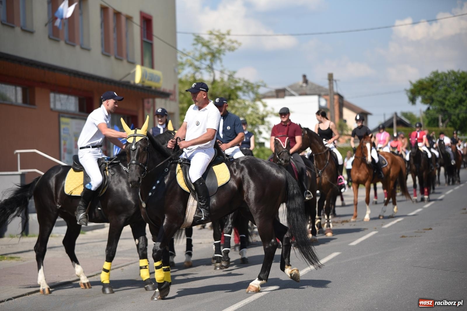 Zdjęcie w galerii na portalu naszraciborz.pl: Na pamiątkę wielkiego gradobicia. 147. procesja w Pogrzebieniu [FOTO i WIDEO] wiadomości z regionu