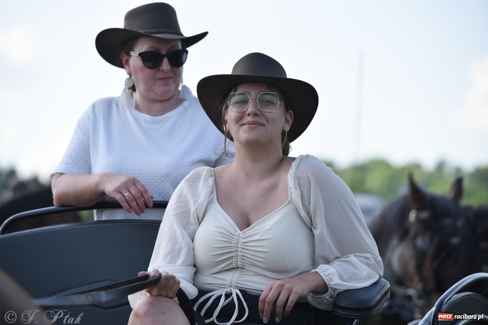 Zdjęcie w galerii na portalu naszraciborz.pl: Na pamiątkę wielkiego gradobicia. 147. procesja w Pogrzebieniu [FOTO i WIDEO] wiadomości z regionu