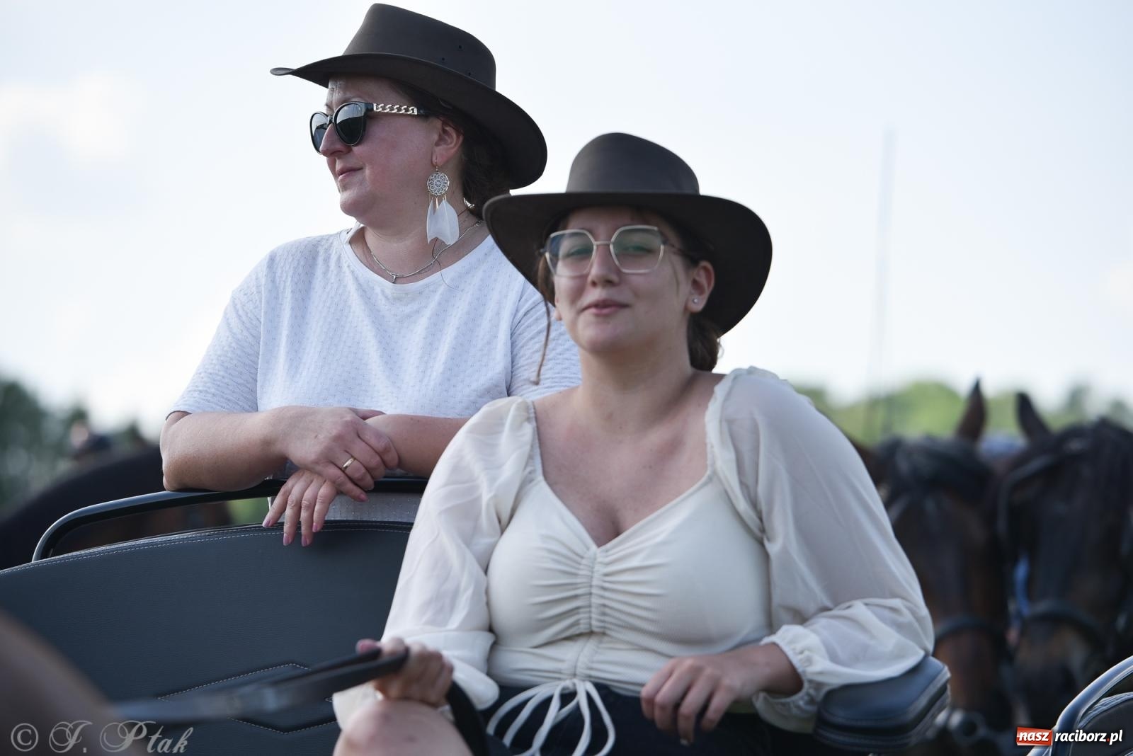 Zdjęcie w galerii na portalu naszraciborz.pl: Na pamiątkę wielkiego gradobicia. 147. procesja w Pogrzebieniu [FOTO i WIDEO] wiadomości z regionu