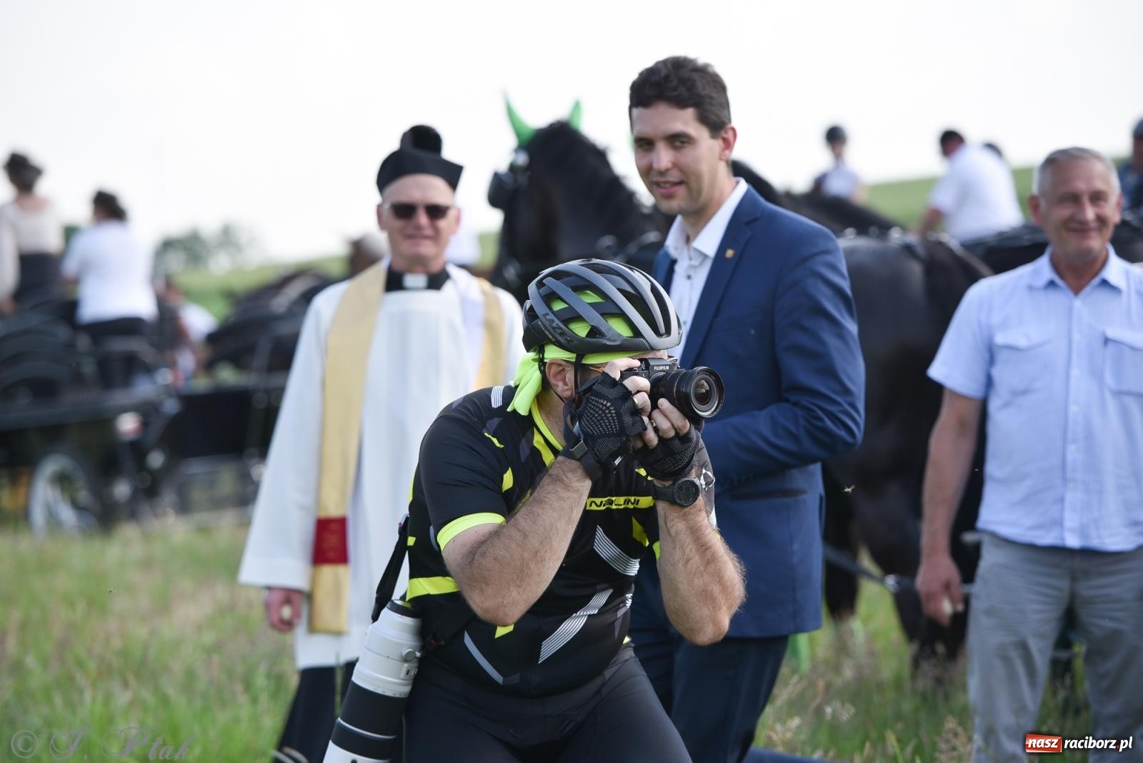Zdjęcie w galerii na portalu naszraciborz.pl: Na pamiątkę wielkiego gradobicia. 147. procesja w Pogrzebieniu [FOTO i WIDEO] wiadomości z regionu