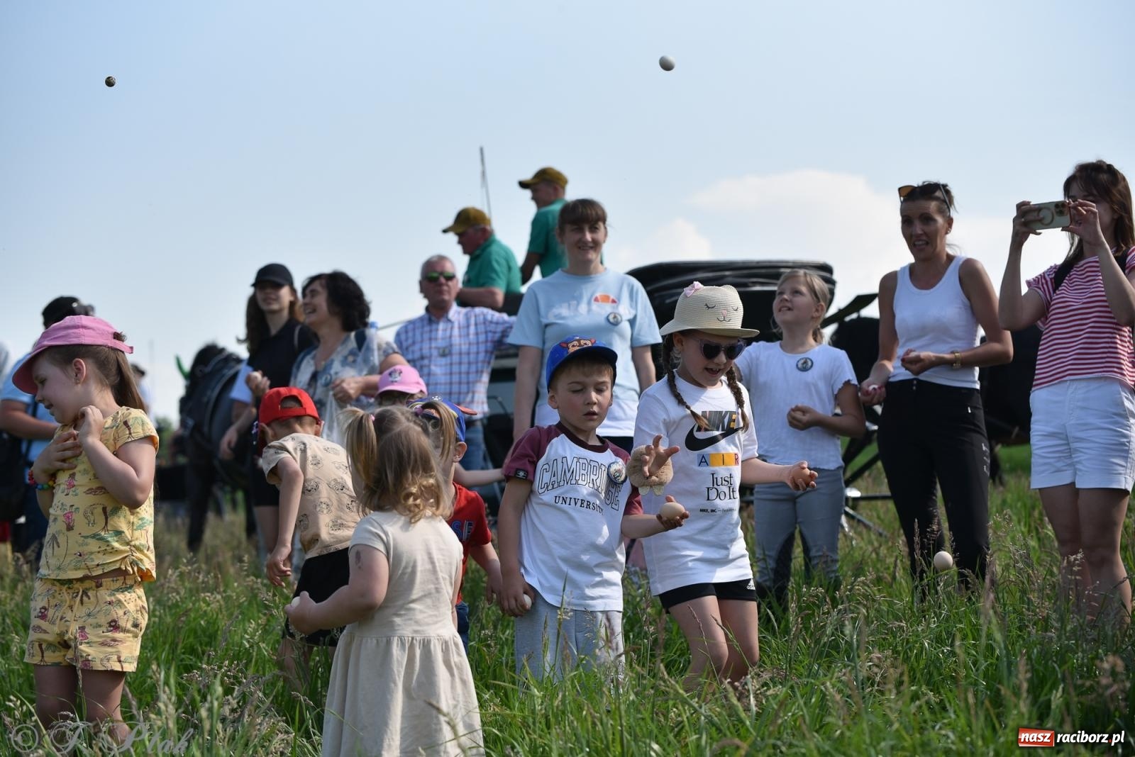 Zdjęcie w galerii na portalu naszraciborz.pl: Na pamiątkę wielkiego gradobicia. 147. procesja w Pogrzebieniu [FOTO i WIDEO] wiadomości z regionu